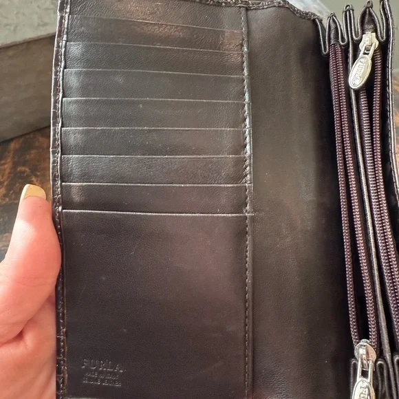 Furla Croc-Embossed Dark Brown Leather Wallet - Picture 4 of 10